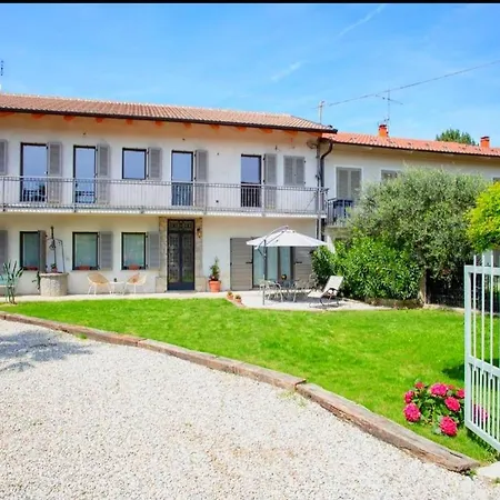 Nel Roero Con Giardino Σπίτι διακοπών *