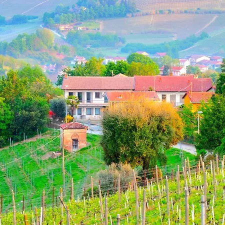 Nel Roero Con Giardino